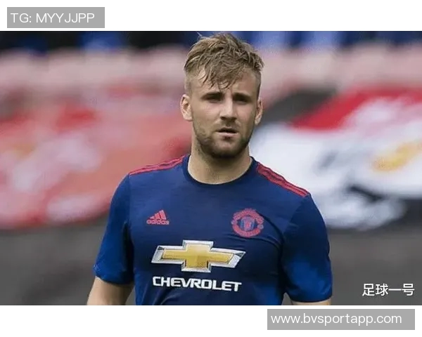 德转评选年度最佳左边锋候选人名单揭晓迪亚斯克瓦拉拉菲尼亚维尼修斯争夺荣誉