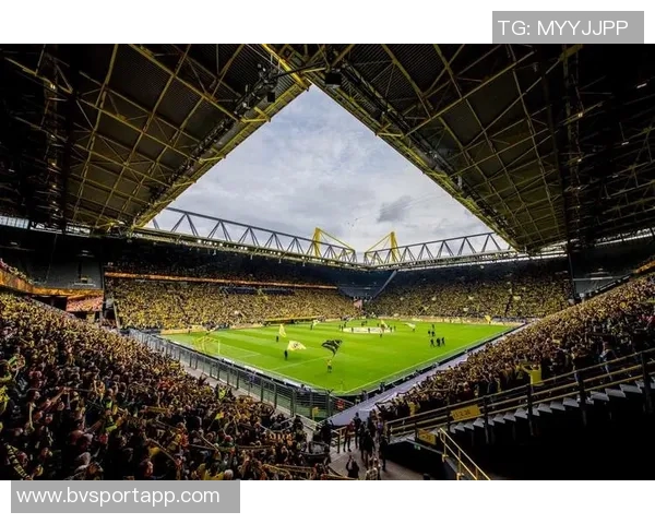 多特蒙德遭汉堡绝平柯尼希斯多费尔97分钟头球扳平比分 多特蒙德遭汉堡绝平柯尼希斯多费尔97分钟头球扳平比分