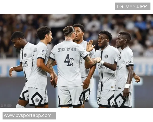 巴黎队史最佳中场评选揭晓七名候选人包括维蒂尼亚与维拉蒂