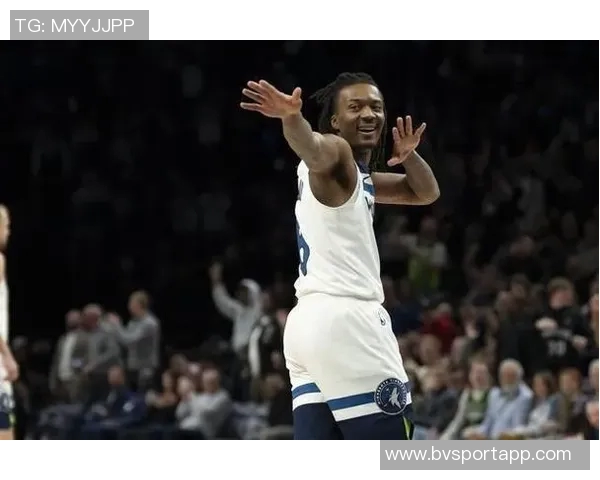 芬奇盛赞海兰德实力出众传球与得分兼备的聪明球员 芬奇盛赞海兰德实力出众传球与得分兼备的聪明球员