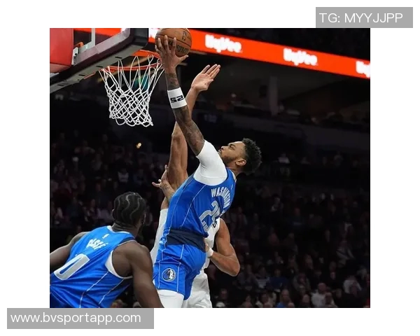 森林狼半场苦战爵士落后2分爱德华兹状态低迷戈贝尔贡献12分7篮板马卡表现抢眼拿下15分