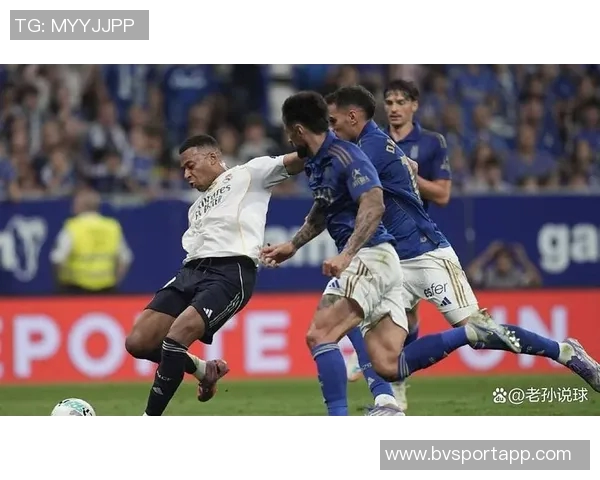 姆巴佩精彩过人引发冲突博伊罗愤怒推倒对手场面失控