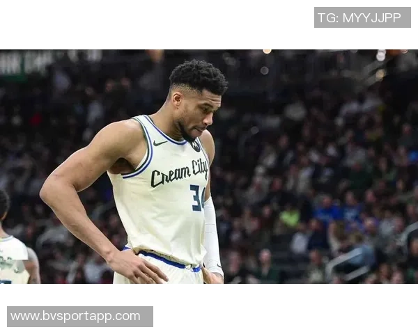 字母哥明日将进行核磁共振检查希望伤情无大碍恢复顺利