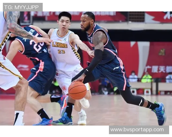 广东队08年对阵福建单节仅得1分引发热议杨侃称与韩国联赛有相似之处